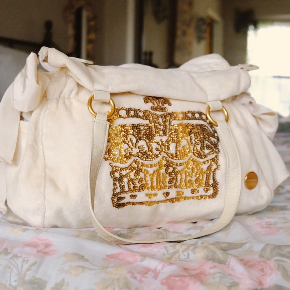 Juicy Couture Handbags - Vintage juicy couture cream daydreamer